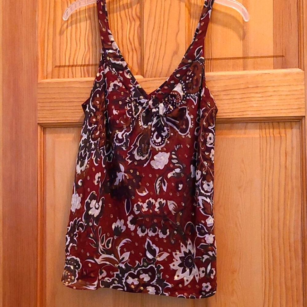 Sleeveless blouse